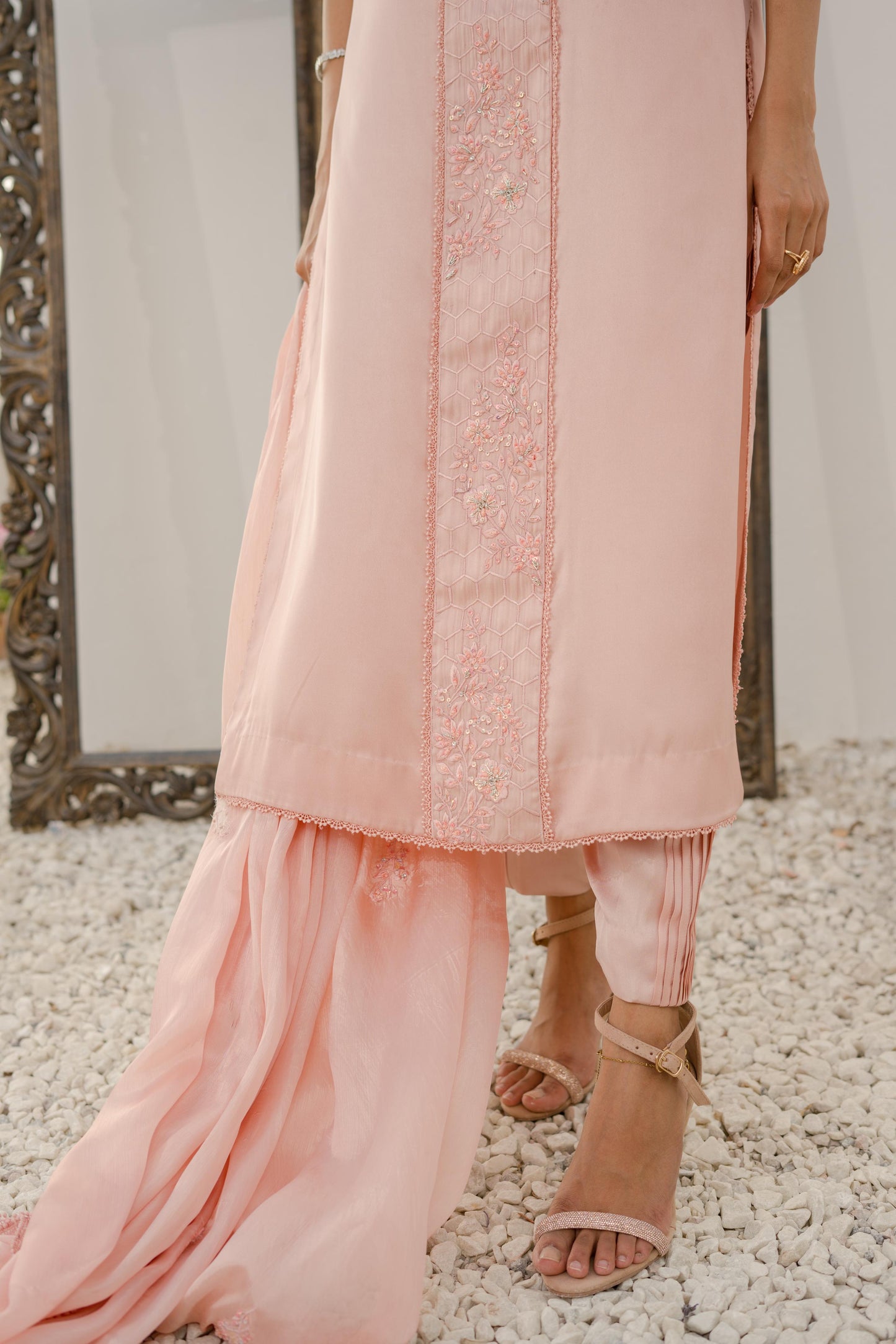 Raya Tea Pink EMBROIDERED SILK SHIRT WITH PANT